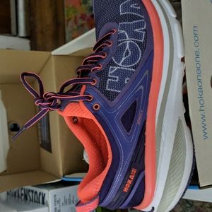 Hoka Bondi 4 9.5 blue and coral
